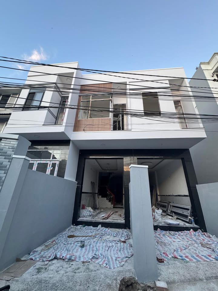 Nhà phố Hẻm Thanh Niên, Quy Nhơn 63m² giá 3 tỷ - Nhà mới 100%, dọn vào ở ngay!