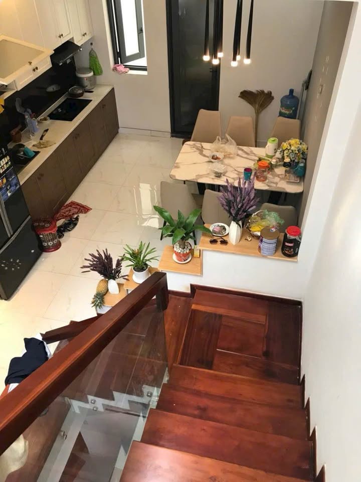 Nhà 4 tầng tại phường Vĩnh Trường 56m² giá 8 tỷ - Full nội thất xịn sò, view biển