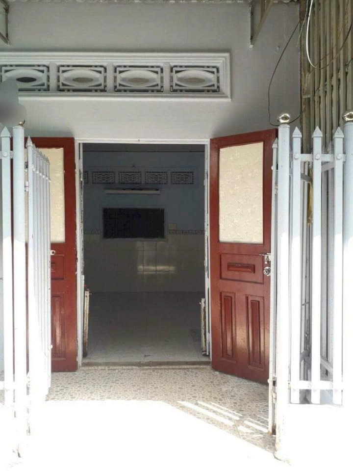 Nhà hẻm 3 Hùng Vương, Sóc Trăng 72m² giá 800 triệu - Mặt tiền rộng rãi, gần chợ Bông Sen!