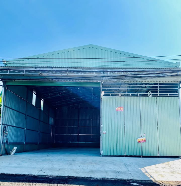 Cho thuê kho xưởng garage ô tô tại Nguyễn Huệ, Đồng Xoài - Diện tích 240m², giá thỏa thuận!