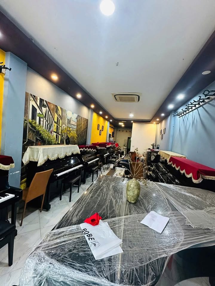 Mặt phố Hào Nam, Đống Đa, 56m², 5 tầng - Kinh doanh đắc địa, giá 38.5 tỷ!