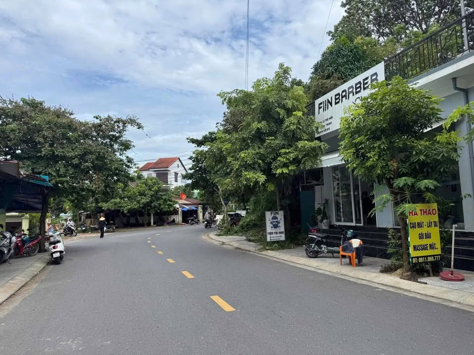 Mặt tiền Lê Thế Hiếu, Đông Hà, 132m² giá 2.3 tỷ - Vị trí đắc địa, thuận tiện kinh doanh!