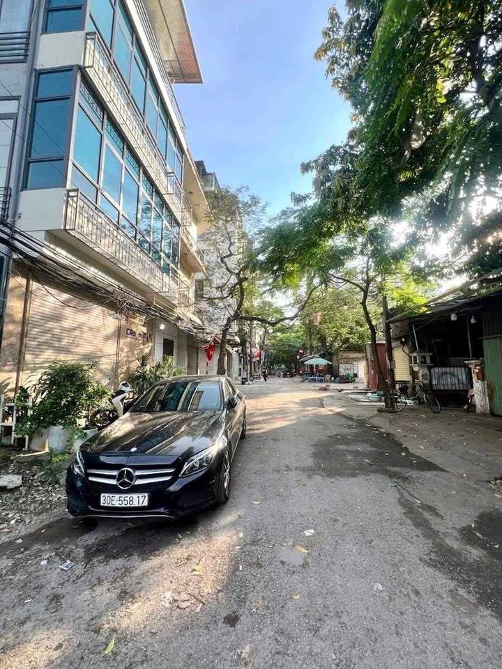 Nhà phố Trung Kính, Cầu Giấy 50m² giá 20 tỷ - Vị trí kinh doanh đắc địa!