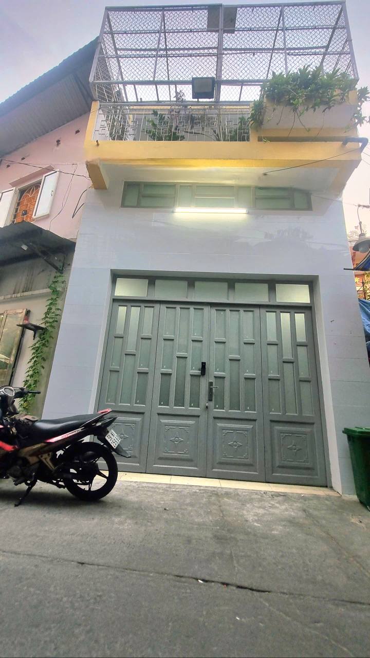 Nhà đẹp 3 tầng hẻm xe tải Cách Mạng Tháng 8, Quận 10, 170m² - Giá chỉ 9.5 tỷ!