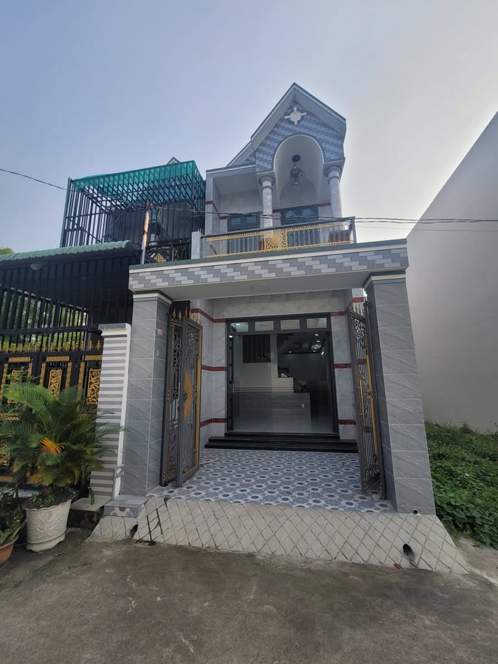 Nhà 1 trệt 1 lầu tại Ấp Kim Điền, Cần Giuộc 65m² giá 2.6 tỷ - Chính chủ bán gấp!