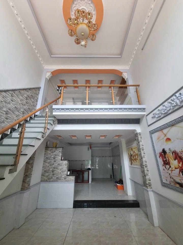 Nhà nguyên căn Hẻm Xe Tải Huỳnh Tấn Phát 56m² giá 12 triệu - Phù hợp làm văn phòng và kho hàng!