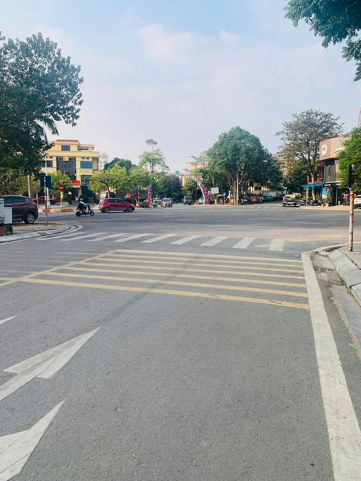 Nhà 2 tầng mặt tiền Ngô Gia Tự, Vĩnh Yên 100m² giá 7.2 tỷ - Vị trí kinh doanh lý tưởng!