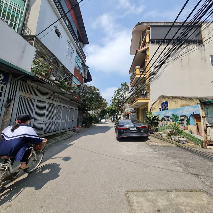 Đất nền Đa Tốn Gia Lâm 70m² giá 6 tỷ - Đường ô tô thông thoáng!