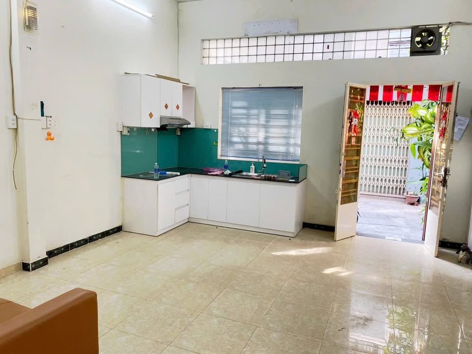 Nhà cho thuê Đường 100 Bình Thới, Quận 11 - 30m² giá chỉ 8.8 triệu/tháng!