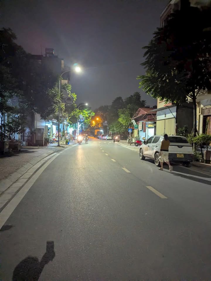 Bán gấp nhà phố 4 tầng tại Phúc Lợi, Long Biên - Giá 8.65 tỷ