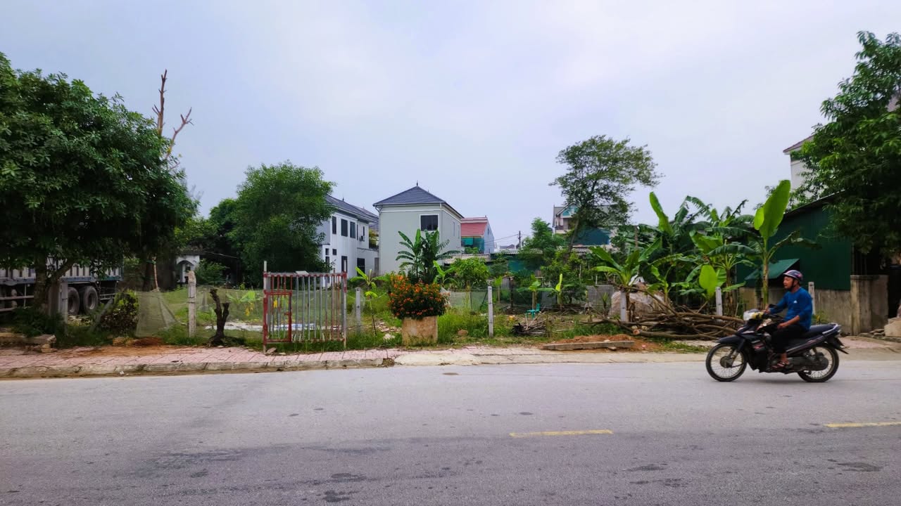 Đất mặt đường Nguyễn Huy Lũng, phường Trần Phú 198m² - Vị trí thuận lợi để đầu tư kinh doanh!