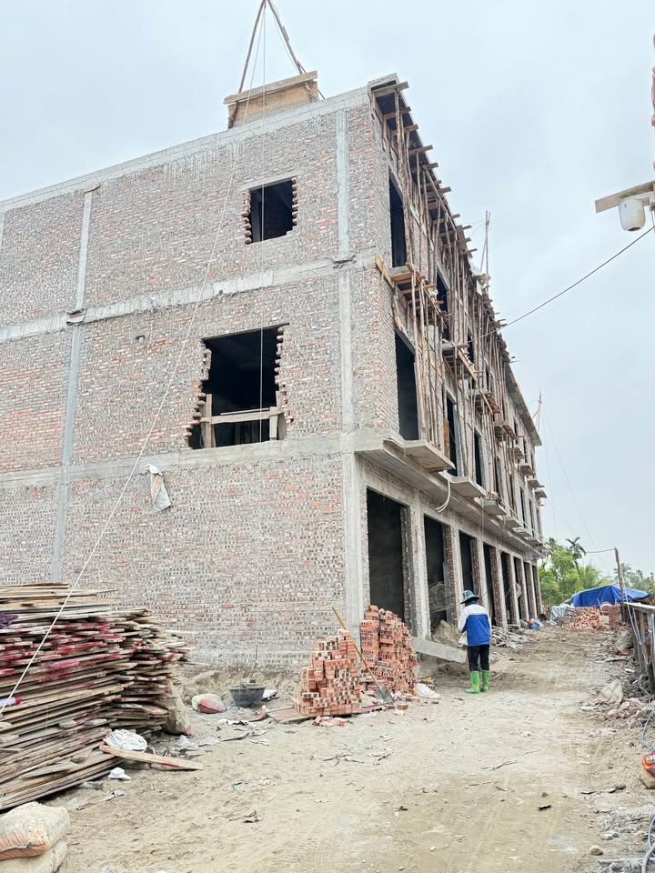 Nhà 3 tầng mặt đường Đào Yêu, An Dương 58m² giá 2.6 tỷ - Ô tô đỗ cửa, sổ đỏ chính chủ!