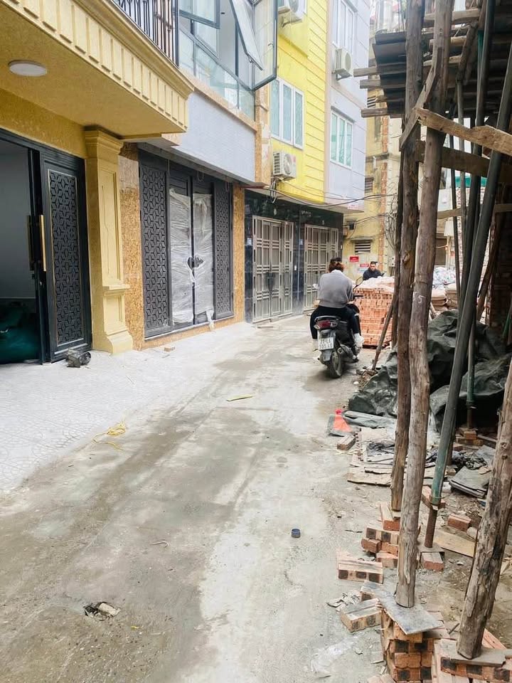 Nhà 5 tầng thang máy Xuân Đỉnh, 68m² giá 20 tỷ - Kinh doanh đỉnh cao!