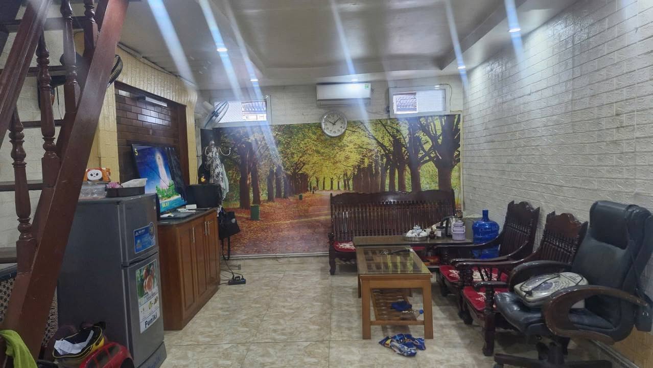 Nhà mặt ngõ Nguyễn Đức Cảnh, Hải Phòng 30m² giá 1.99 tỷ - Thiết kế 2 tầng độc lập, view hồ thoáng mát!