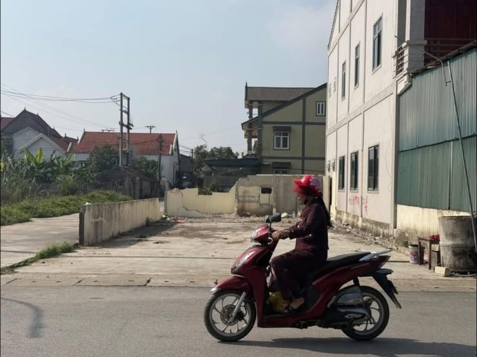 Đất thổ cư Thôn 13, Xã Quỳnh Thạch 216m² - Mặt tiền kinh doanh tốt!