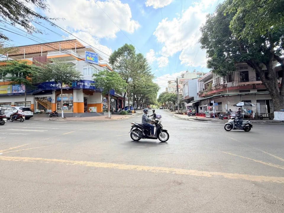 Đất mặt tiền Lê Hồng Phong, Buôn Ma Thuột 112m² giá 5.8 tỷ - Đầu tư sinh lời ngay!