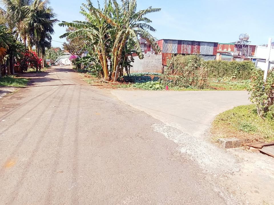 Đất Lô Góc 2 Mặt Tiền Đường Lữ Thông, 108m² giá 2.35 tỷ - Cơ hội đầu tư hiếm có!