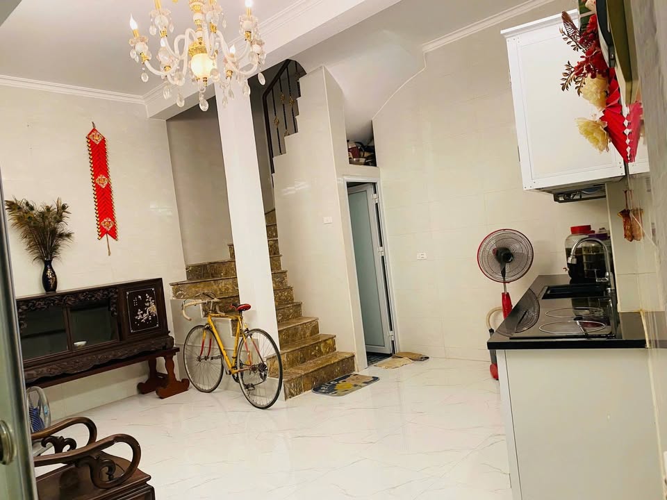 Nhà riêng cho thuê tại Ngõ 277 Phúc Tân, 25m² giá thỏa thuận - Xây mới, đầy đủ tiện nghi!