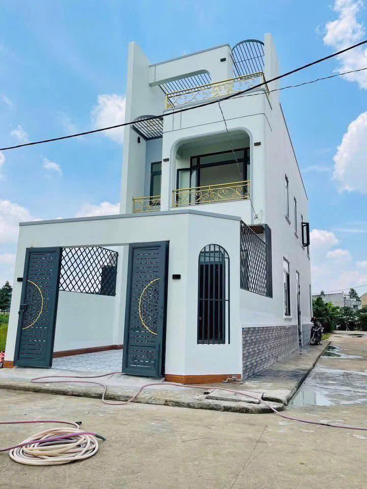 Nhà 2 mặt tiền Tân Hạnh Biên Hòa 96m² giá 3,7 tỷ - Đầu tư sinh lời lý tưởng!