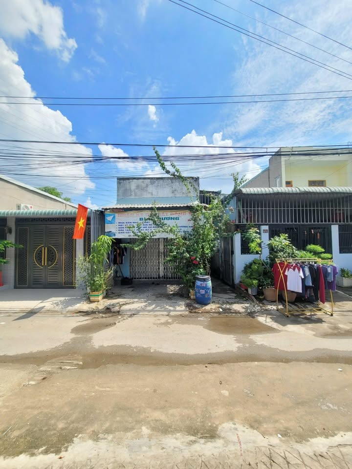 Dãy trọ 82m² tại Bình Chuẩn, Thuận An giá 2.95 tỷ - Đầu tư sinh lời hấp dẫn!