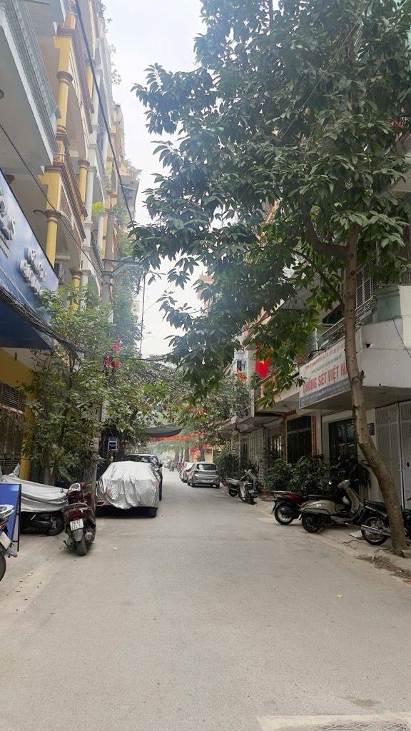 FrontHouse Nguyễn Tuân, Thanh Xuân 70m² giá 30 tỷ - Kinh doanh sầm uất, ô tô tránh!
