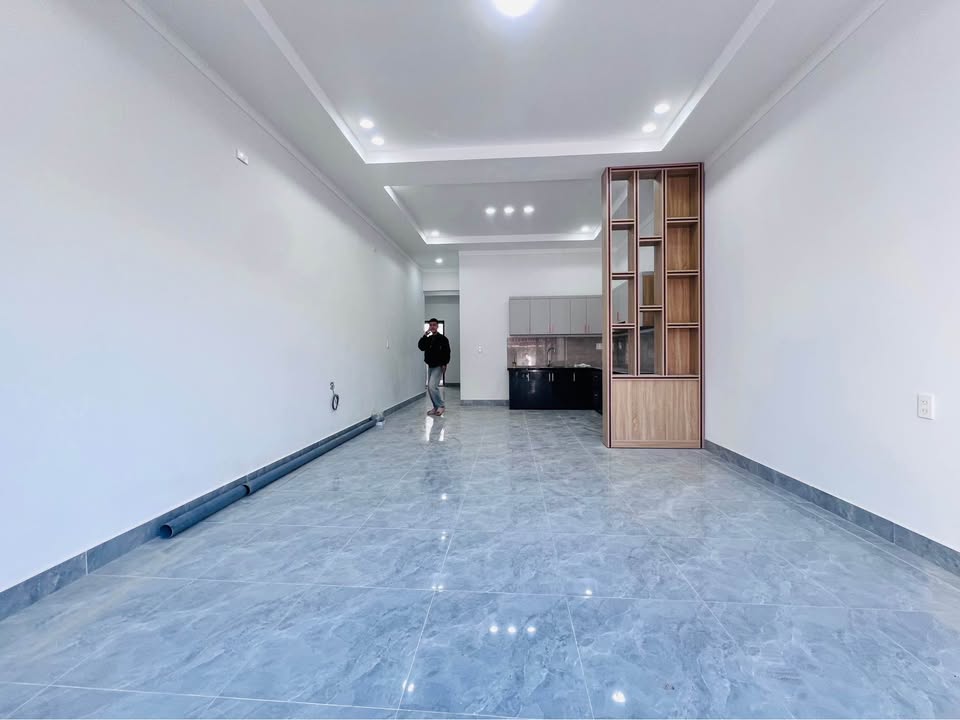 Nhà hẻm Trường Chinh, Pleiku 75m² giá 1.5 tỷ - Ô tô vào tận nhà!