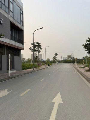 Lô đất Hòa Lạc 105m² giá 2 tỷ - Vị trí trung tâm phát triển mạnh mẽ!