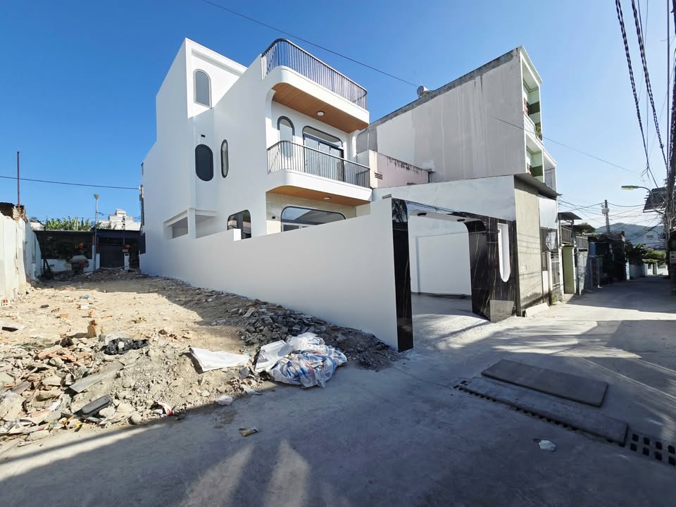 Đất Hòa Trung Vĩnh Hòa 65.1m² giá 2.23 tỷ - Cơ hội hiếm có!