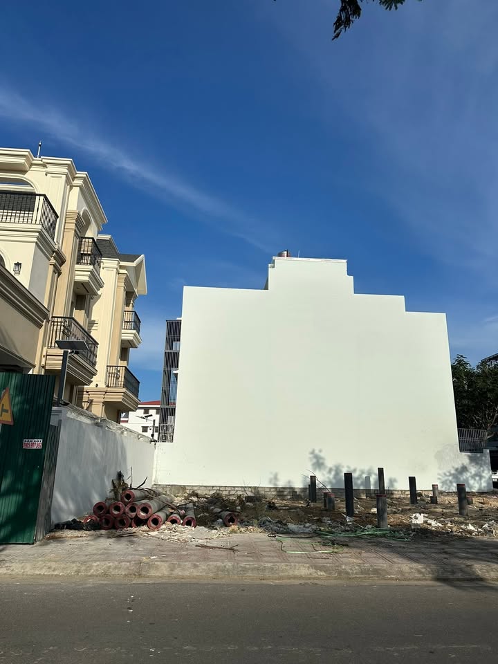 Đất nền Phước Hải Nha Trang 137m² giá 9.99 tỷ - Sổ đỏ chính chủ, vị trí đẹp!