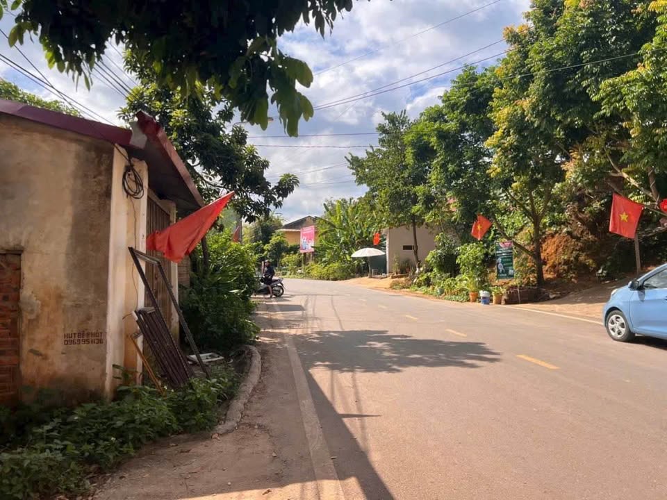 Đất nền mặt đường Văn Tiến Dũng, Sơn La 72,3m² - Pháp lý rõ ràng, sang tên nhanh!