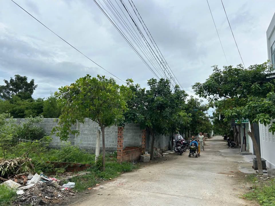 Lô đất Vĩnh Thạnh 80m² giá 1.8 tỷ - Sổ hồng chính chủ, bớt lộc cho khách thiện chí!