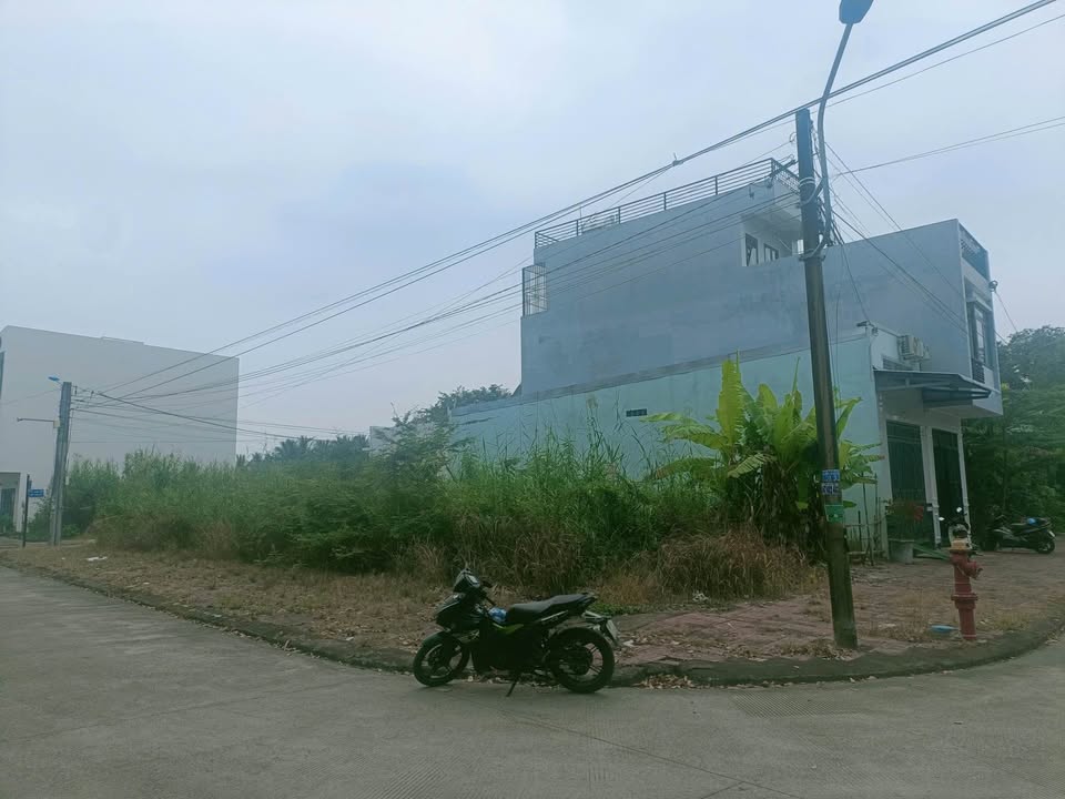 Đất nền góc 2 mặt tiền đường Huỳnh Thị Kim Liên, KDC Licogi 124m² giá 2.4 tỷ - Cơ hội đầu tư tuyệt vời!