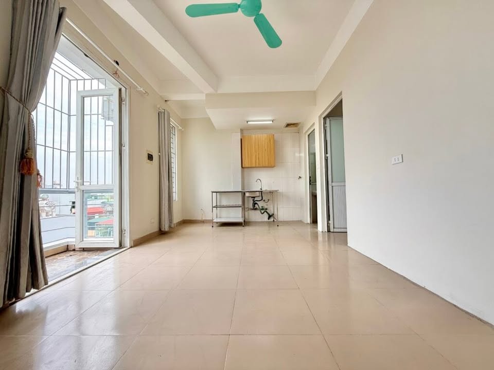 Cho thuê nhà nhỏ 139 Bằng Liệt 37m² giá 5 triệu - Nội thất cơ bản và tiện nghi