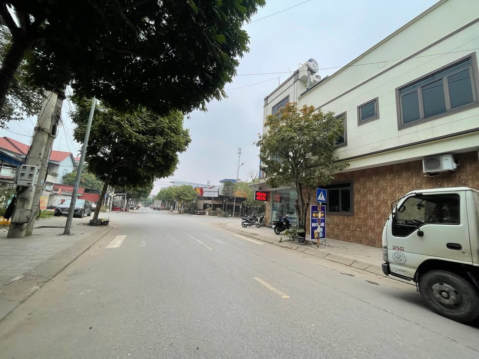 Nhà mặt tiền Đường Quang Trung, Thái Nguyên 100m² giá 5 tỷ - Hiếm có khó tìm!