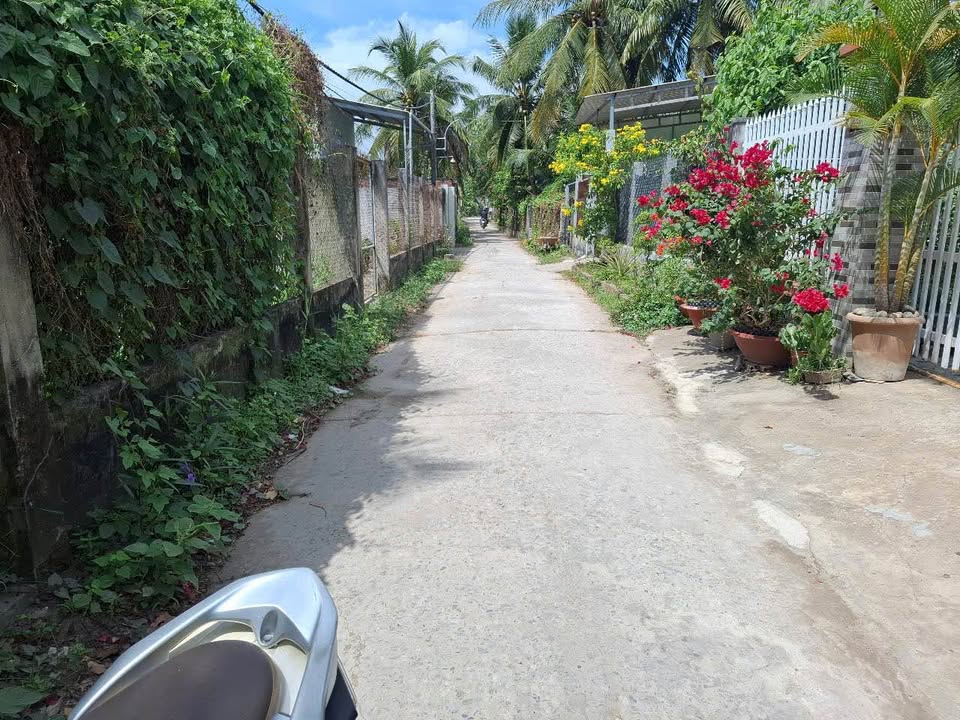 Đất nền biệt thự mặt hẻm Võ Văn Phẩm, Bến Tre 204m² giá chỉ 1.428 tỷ - Cơ hội đầu tư tuyệt vời!