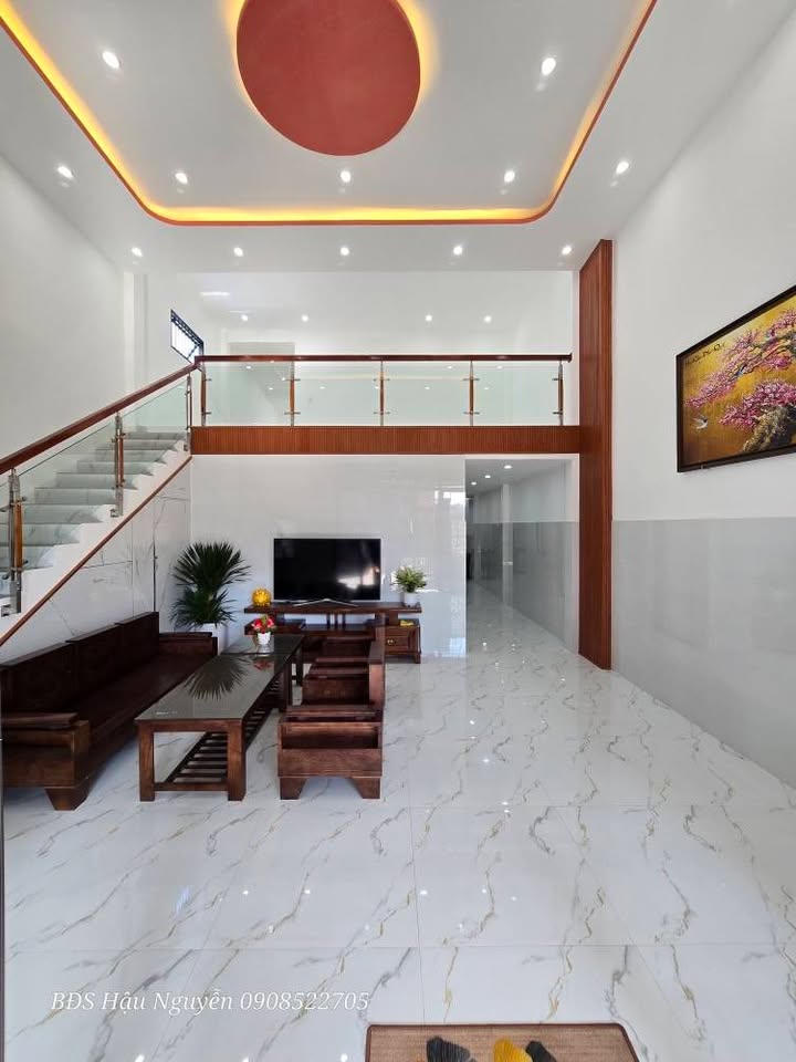 Nhà đẹp 100m² tại Đà Nẵng giá 4.45 tỷ - Vị trí thông thoáng, không ngập lụt!