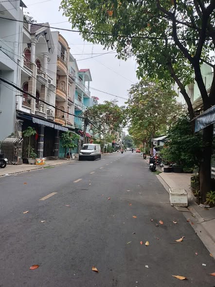 FrontHouse Đường Lê Thiệt, Phú Thọ Hòa 138m² giá 13.5 tỷ - Đầu tư sinh lời ngay!