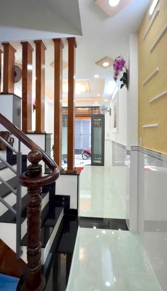 Nhà mặt tiền đường Số Bình Phú, Quận 6, 30m² giá 6.x tỷ - Đầu tư sinh lời!