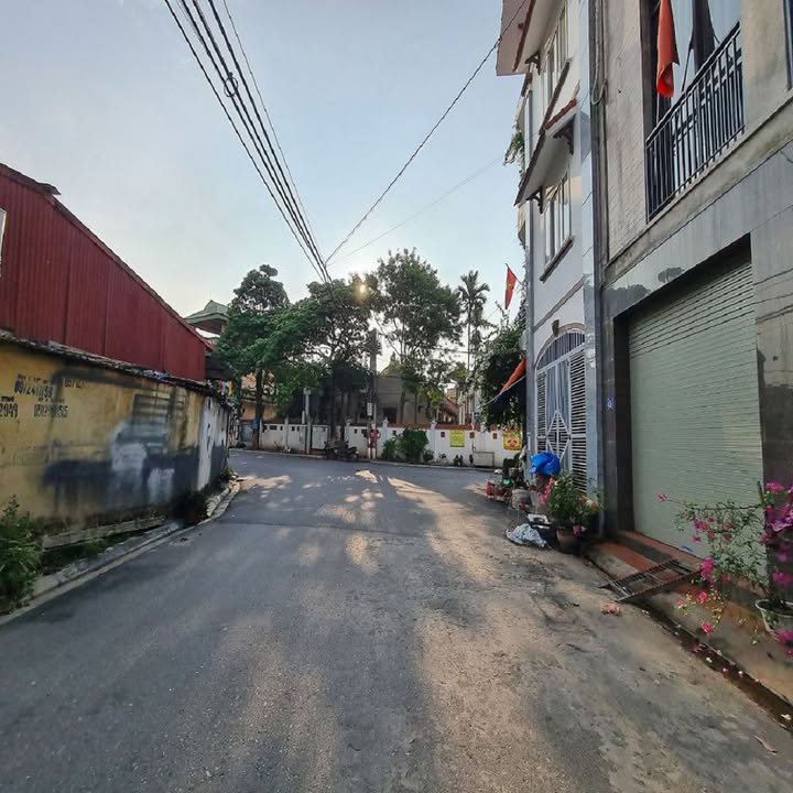 Đất nền Đa Tốn, Gia Lâm 60m² giá 4 tỷ - Sổ đỏ chính chủ, vị trí đẹp!