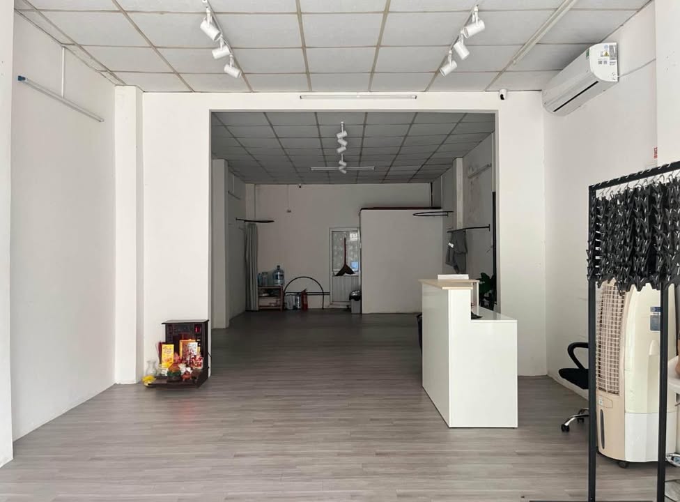 Cho thuê nhà cấp 4 mặt tiền đường Lê Đình Lý, Thanh Khê 60m² - Địa điểm lý tưởng cho kinh doanh!