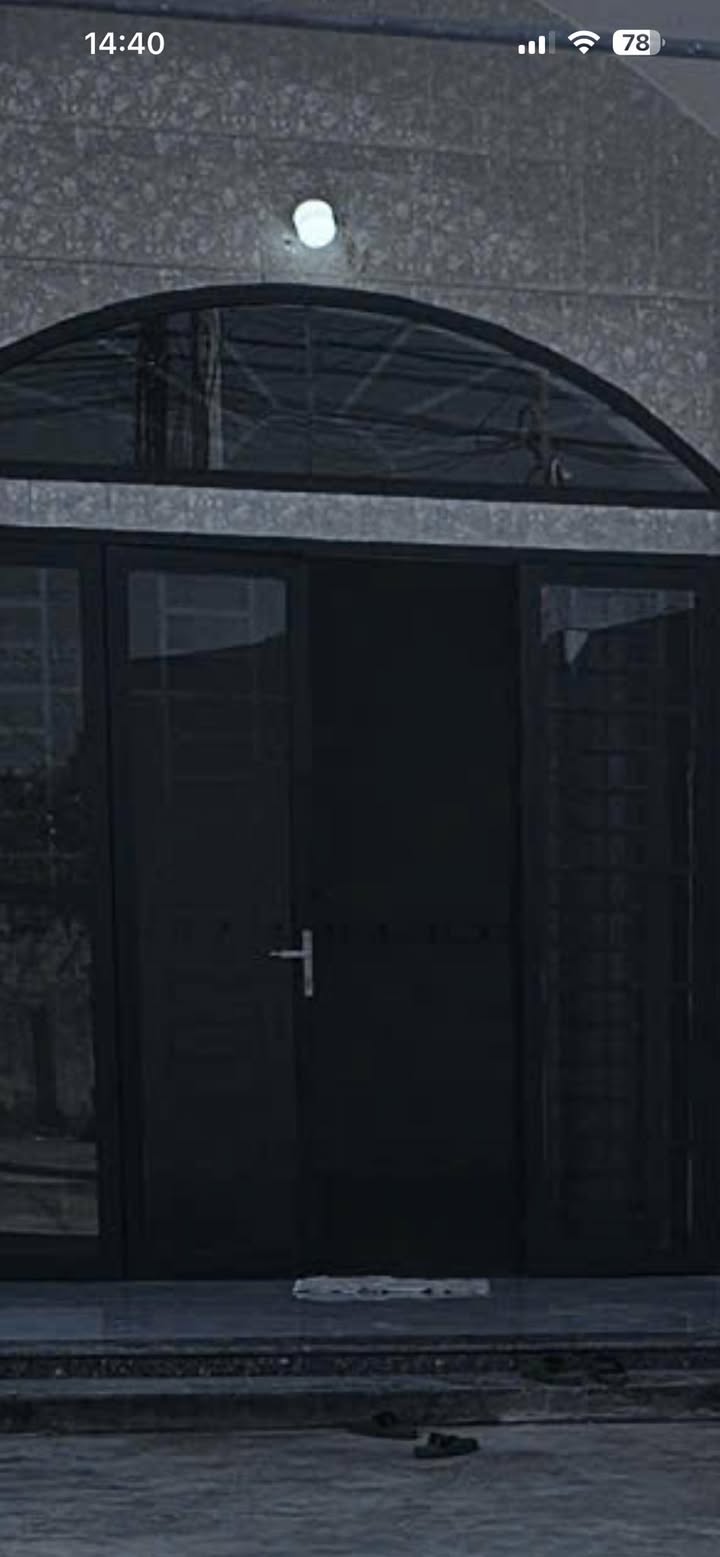 Nhà cho thuê Phường Hiệp Hòa 300m² giá 5.5 triệu - Sân xe hơi rộng rãi!