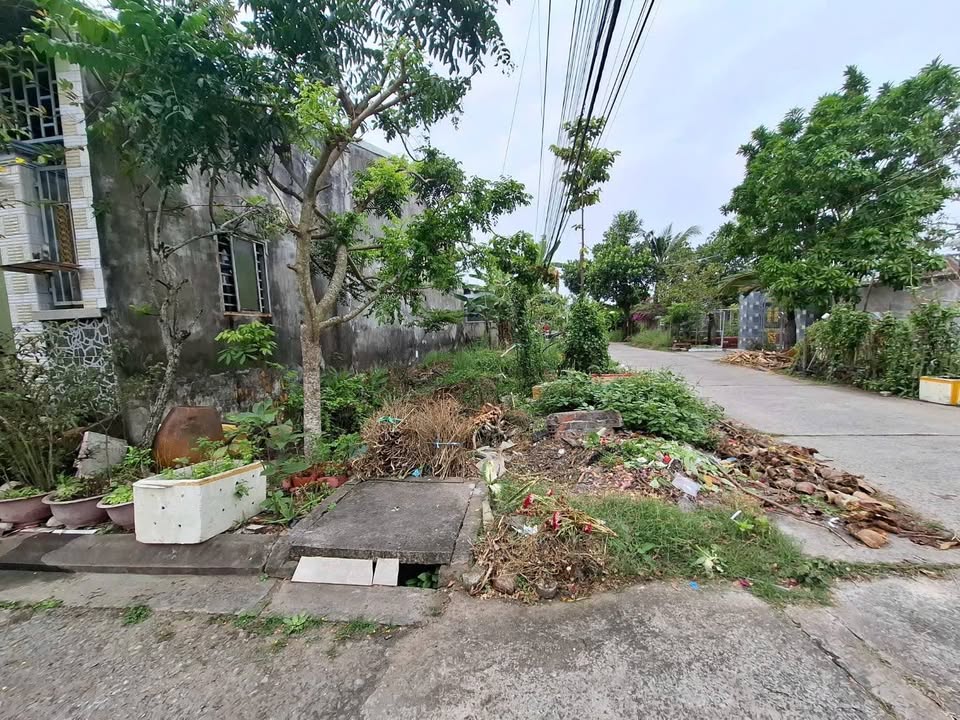 Đất thổ cư góc 2 mặt tiền khu hành chính tỉnh Bến Tre 100m² - Giá 2,2 tỷ thương lượng!