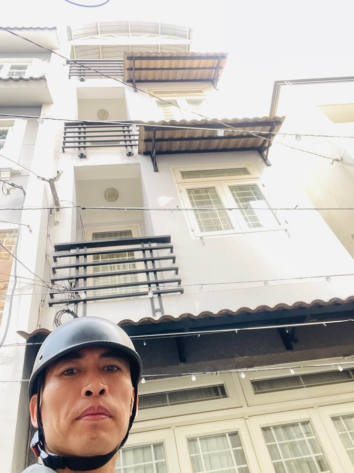 Nhà phố Bùi Đình Tuý, Quận Bình Thạnh 60m² giá 8 tỷ - Pháp lý sạch, giao thông thuận lợi!