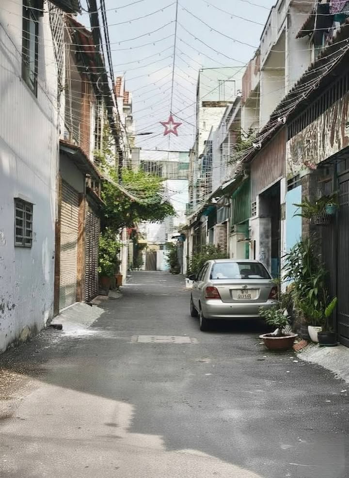 Nhà phố 3 tầng Trung Mỹ Tây, Quận 12, 54m² giá 4.5 tỷ - Ô tô vào tận nhà!