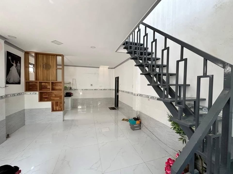 Nhà phố cho thuê mặt tiền Hàn Thuyên, Phan Thiết 1.000.000đ - Dọn vào ở ngay!