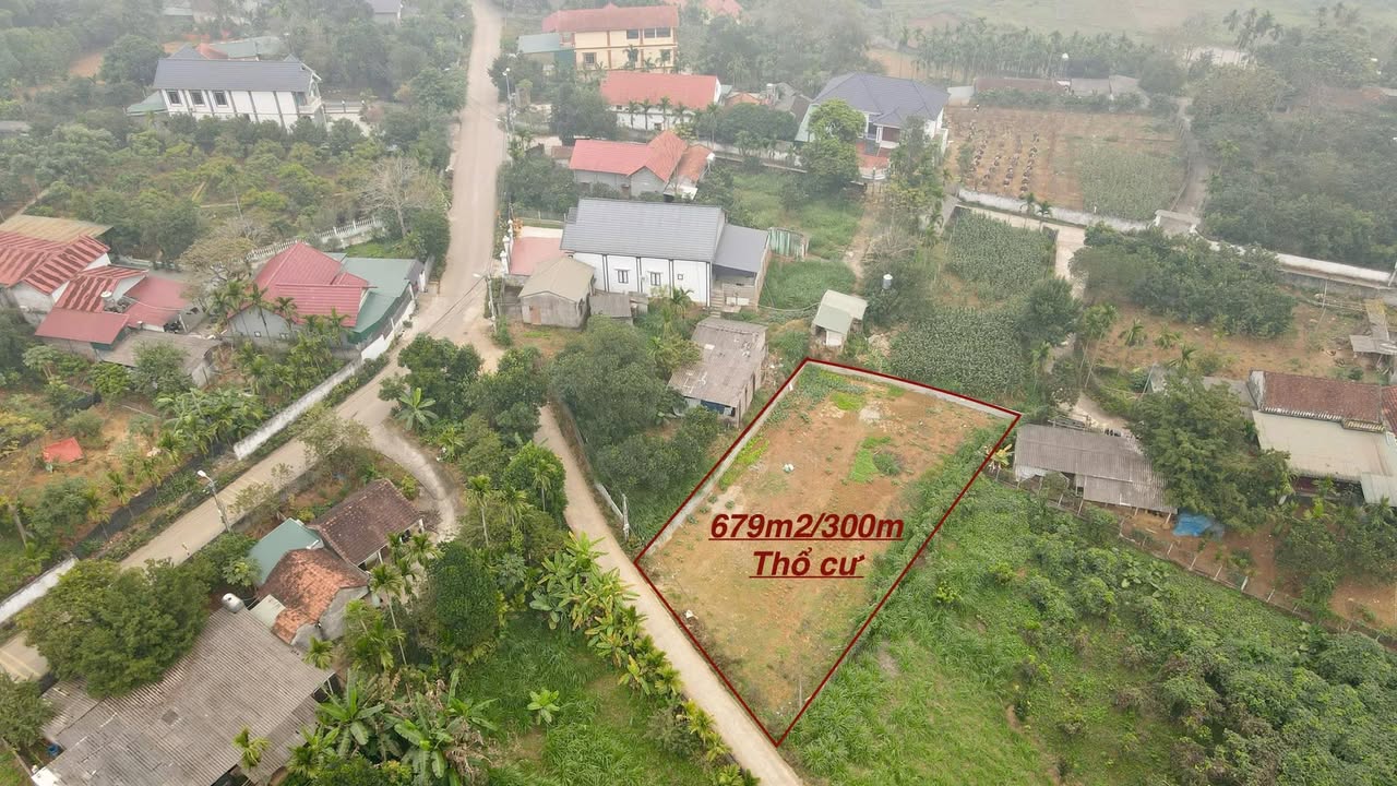Đất thổ cư 300m² thôn Cốc Đồng Tâm, Huyện Ba Vì - Giá chỉ 2 tỷ!