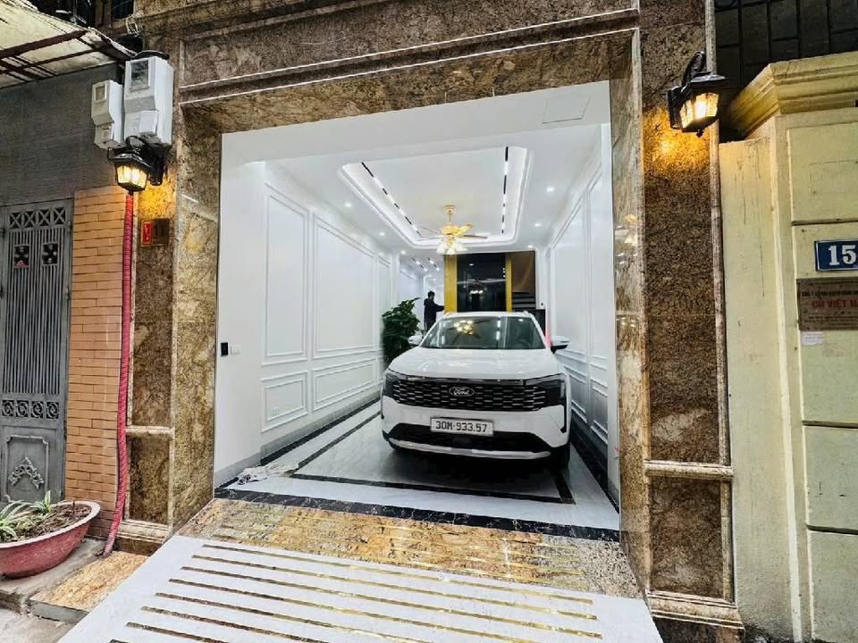 Nhà phố Hoàng Quốc Việt, Cầu Giấy 55m² giá 2x tỷ - Sẵn sàng vào ở ngay!