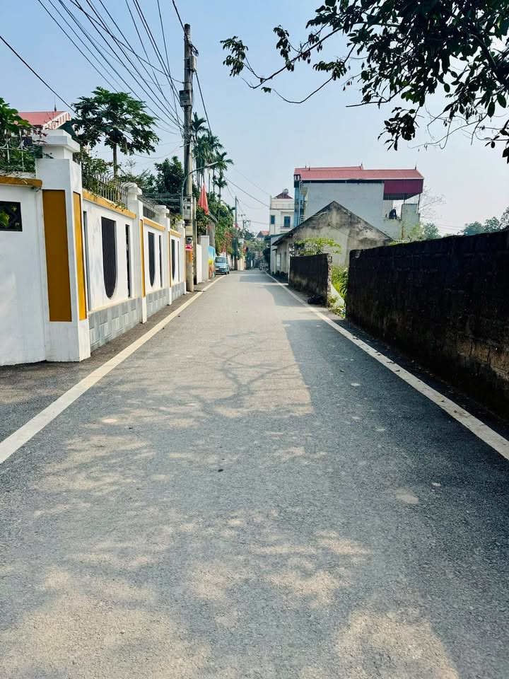 Đất nền xã Ứng Thiên, Hà Nội 90m² giá 2.x tỷ - Giao thông thuận tiện!