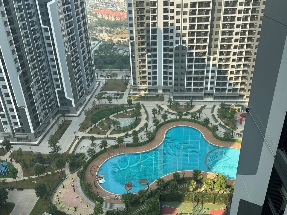 Studio Vinhomes Smart City 31m² giá 6 triệu - View bể bơi nội khu đẹp!