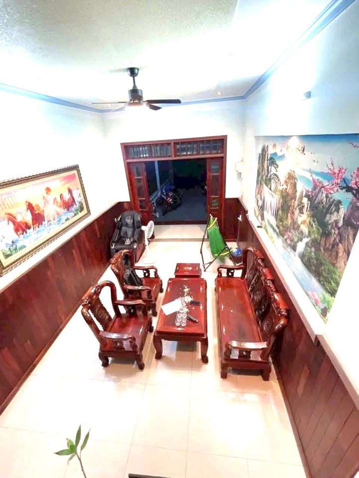 Nhà phố Phan Đăng Lưu, Dĩ An 148m² giá 6 tỷ - Vừa ở vừa kinh doanh!